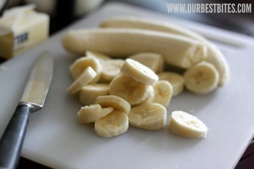 sliced bananas