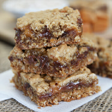 Caramel-Chocolate Oatmeal Bars {Caramelitas!}